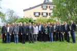 Treffen des Südtiroler und Tiroler Bauernbundes mit LR Schuler (7.v.li.), LR und Bauernbundobmann Geisler (5.v.li.), Südtiroler Obmann Tiefenthaler (4.v.li.) , Tiroler Landesbäuerin Schiffmann (6.v.li.).