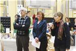 L’assessora Martha Stocker nel corso dell’inaugurazione del Mercatino di Natale dei laboratori del sociale Foto: USP/rm