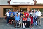 Foto di gruppo al termine del sopralluogo dell’assessora Stocker al laboratorio protetto di Tubre