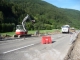 Die Kreuzung auf der Landesstraße in Melains wird sicherer und zwei Bushaltestellen mit Fußgängerübergang werden gebaut.