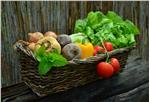Die Mindestumweltkriterien sehen einen vorrangigen Einsatz von pflanzlichen Lebensmitteln in öffentlichen Ausspeisungen vor. Foto: LPA/pixabay