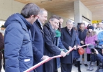 Haben den Vierschacher Bahnhof eröffnet: (v.l.) STA-Präsident Ausserdorfer, Innichens Bürgermeister Tschurtschenthaler, Landtagspräsident Widmann, LRin Felipe und LR Mussner