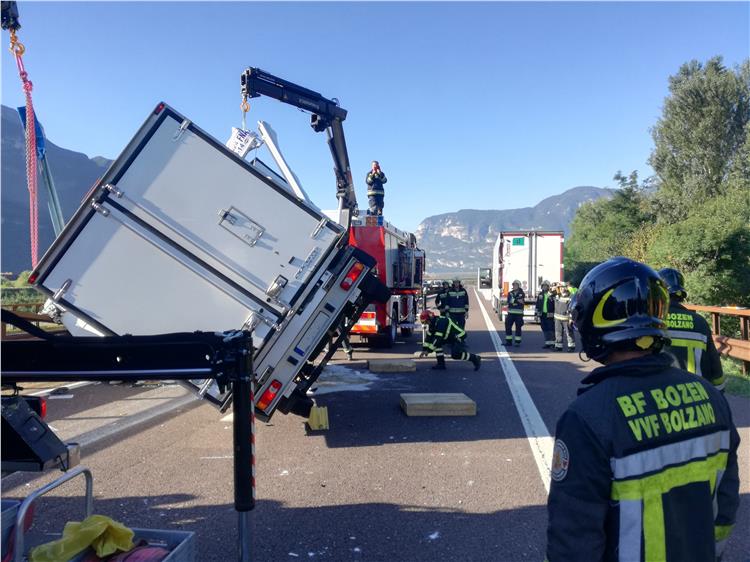 Verkehrsunfall A22 Südspur bei Neumarkt