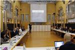 Der rund 20-köpfige Rat für Wissenschaft, Forschung und Innovation trifft sich einmal im Jahr. Heuer neu dabei: der Rektor der Freien Universität, Paolo Lugli.  Foto: LPA/mgp