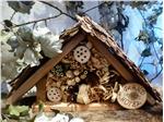 Beim Workshop können Kinder ein Bienenhotel bauen.